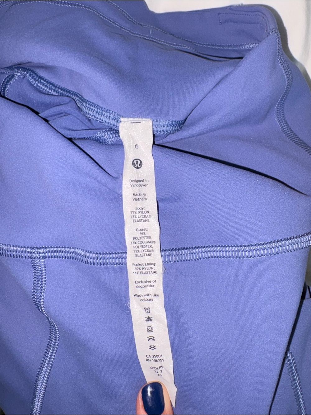 Lululemon leggings size 6 blueberry/ blue/purple color